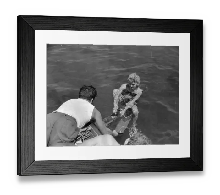 Framed Print : Water-Skiing Framed Print : Water-Skiing