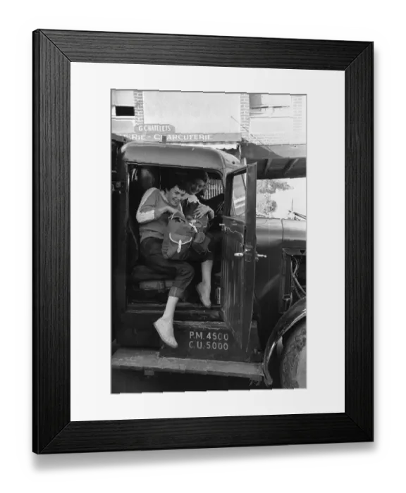 Framed Print : Summer Hitchhiking Framed Print : Summer Hitchhiking