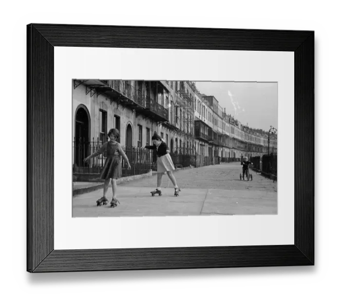 Framed Print : Georgian Crescent Framed Print : Georgian Crescent