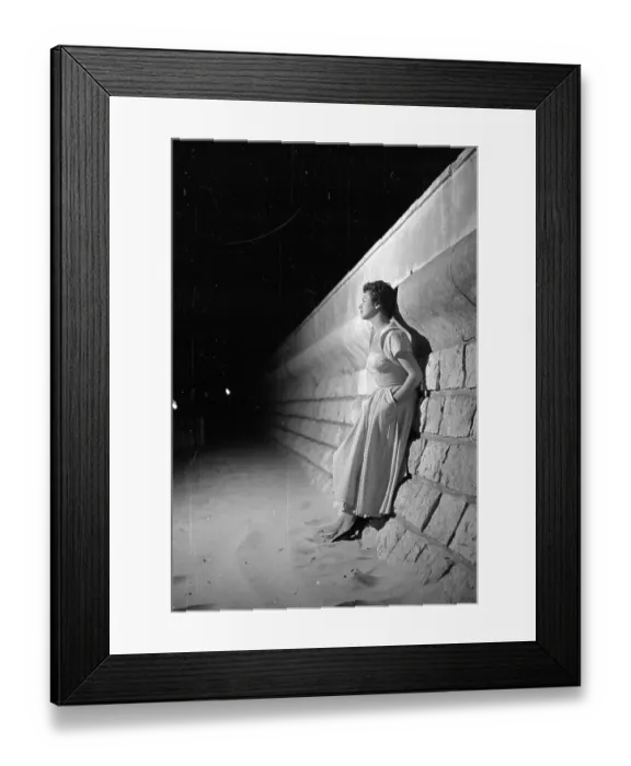 Framed Print : Lonely Honeymoon Framed Print : Lonely Honeymoon
