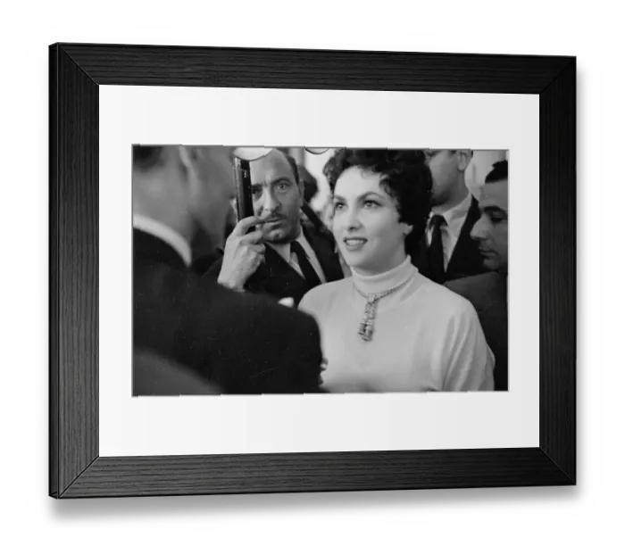 Framed Print : Gina Lollobrigida Framed Print : Gina Lollobrigida