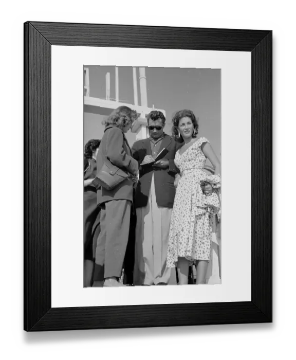 Framed Print : Mitchum's Autograph Framed Print : Mitchum's Autograph