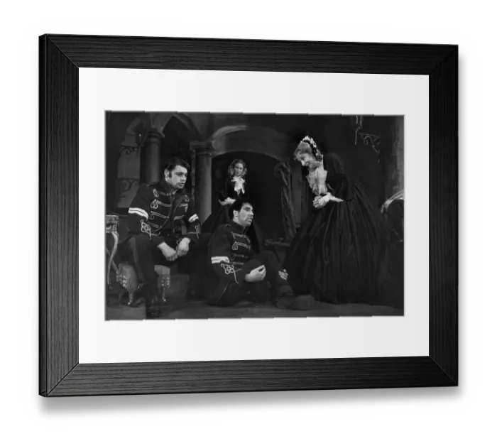 Framed Print : Edith Evans At The Aldwych Framed Print : Edith Evans At The Aldwych