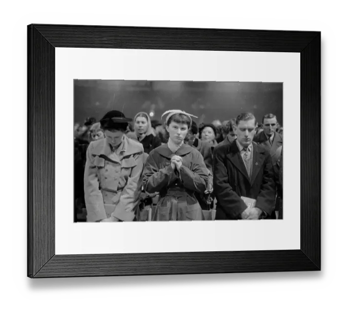 Framed Print : Graham's Audience Framed Print : Graham's Audience