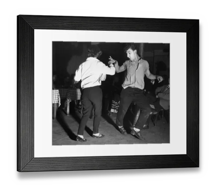 Framed Print : Dancing Jitterbug