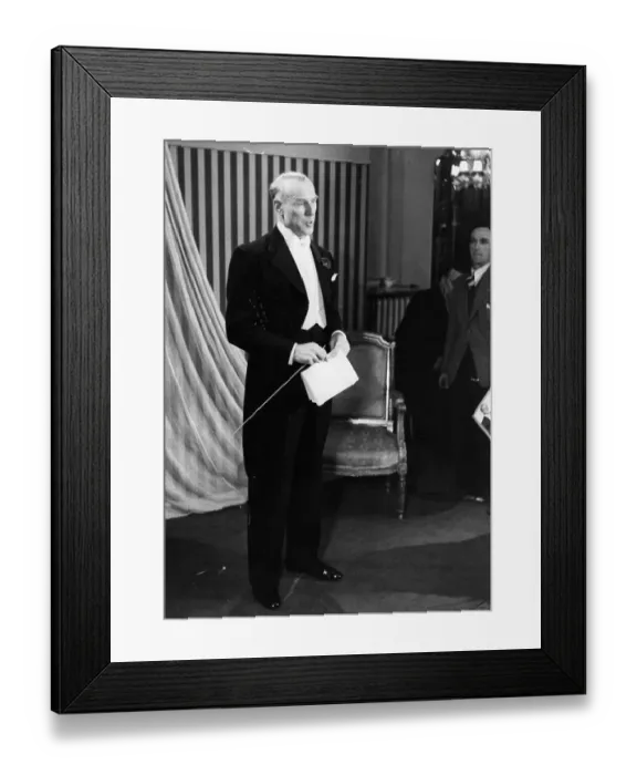 Framed Print : Victor Silvester Framed Print : Victor Silvester