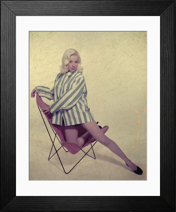 Framed Print : Diana Dors Framed Print : Diana Dors