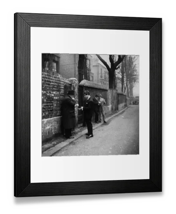 Framed Print : London Spivs Framed Print : London Spivs
