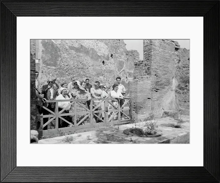Framed Print : Italian Coach Tour Framed Print : Italian Coach Tour
