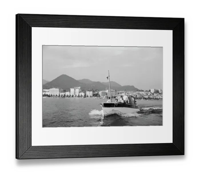 Framed Print : Italian Coach Tour Framed Print : Italian Coach Tour