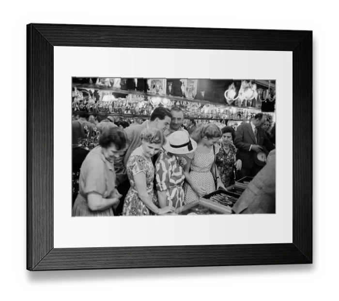 Framed Print : Italian Coach Tour Framed Print : Italian Coach Tour