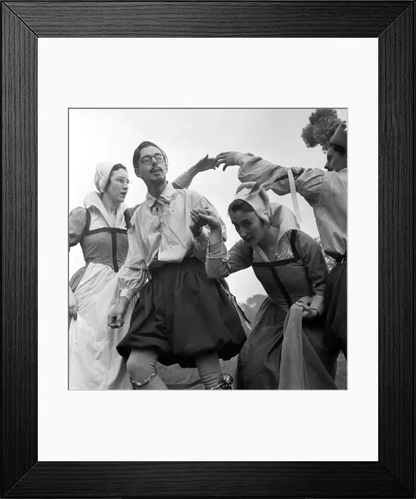 Framed Print : Elizabethan Dance Framed Print : Elizabethan Dance