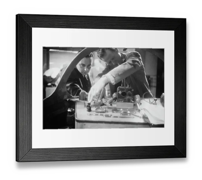 Framed Print : Waldman Meets Captain Video Framed Print : Waldman Meets Captain Video