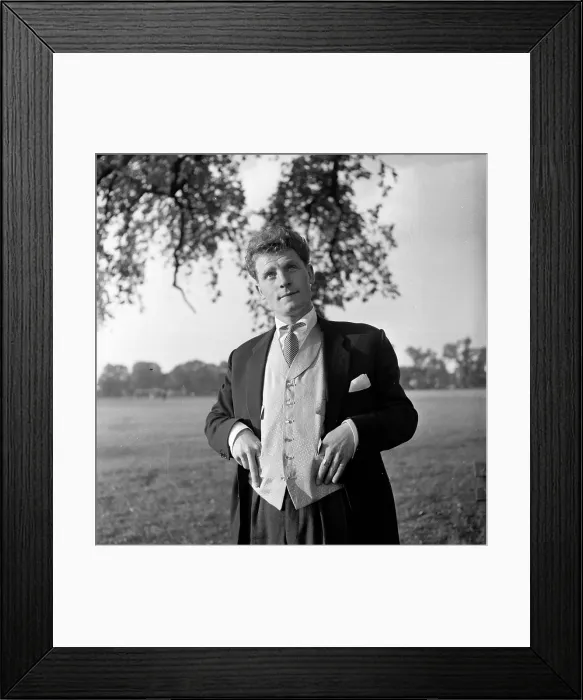 Framed Print : Clapham Spiv Framed Print : Clapham Spiv