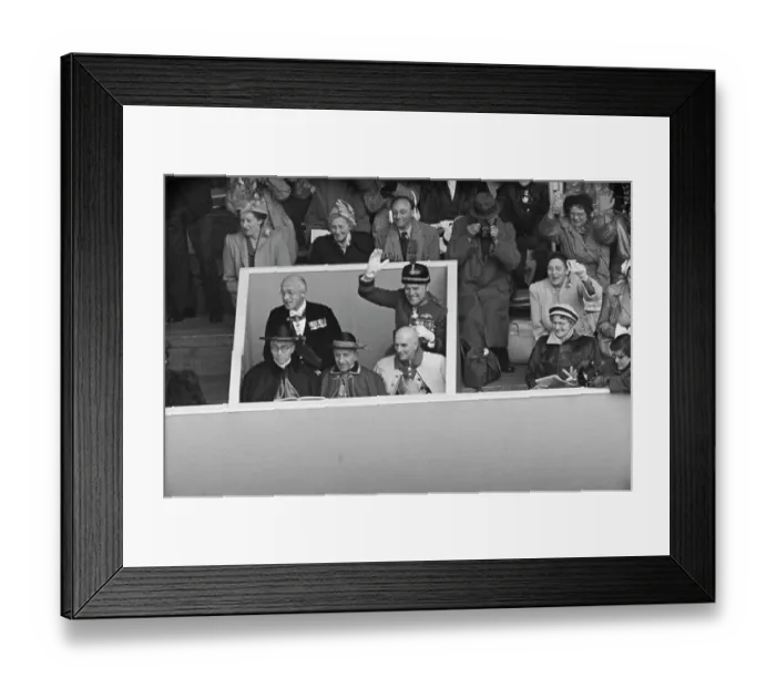 Framed Print : Guests Viewing Coronation Procession Framed Print : Guests Viewing Coronation Procession