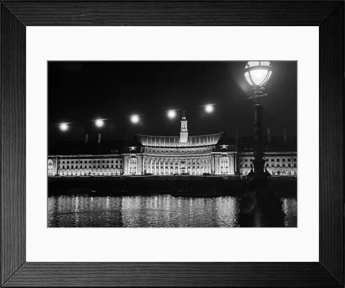 Framed Print : Coronation Lights Framed Print : Coronation Lights