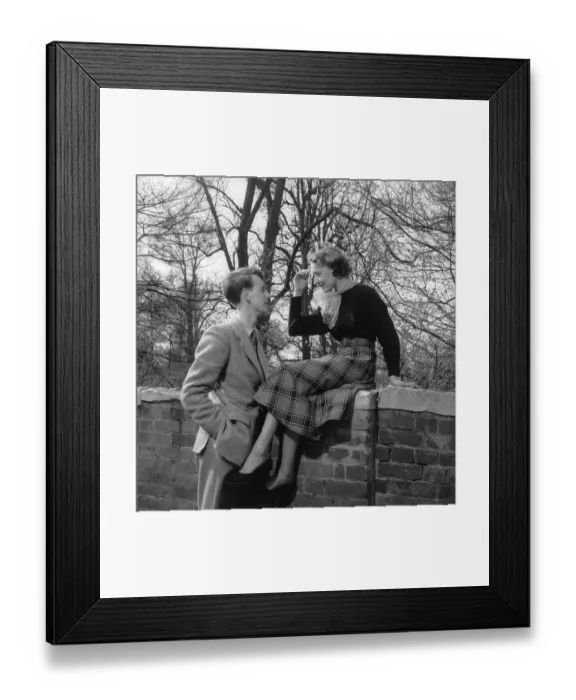 Framed Print : In Love. 23rd May 1953: A young couple in love Framed Print : In Love. 23rd May 1953: A young couple in love