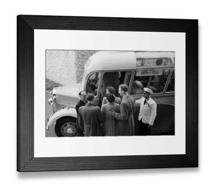Framed Print : Honeymoon Bus Framed Print : Honeymoon Bus