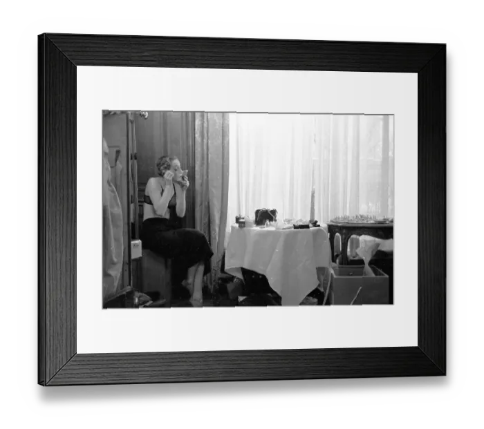 Framed Print : Getting Ready