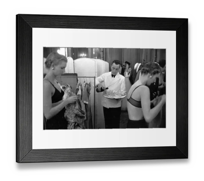 Framed Print : Champagne Break Framed Print : Champagne Break