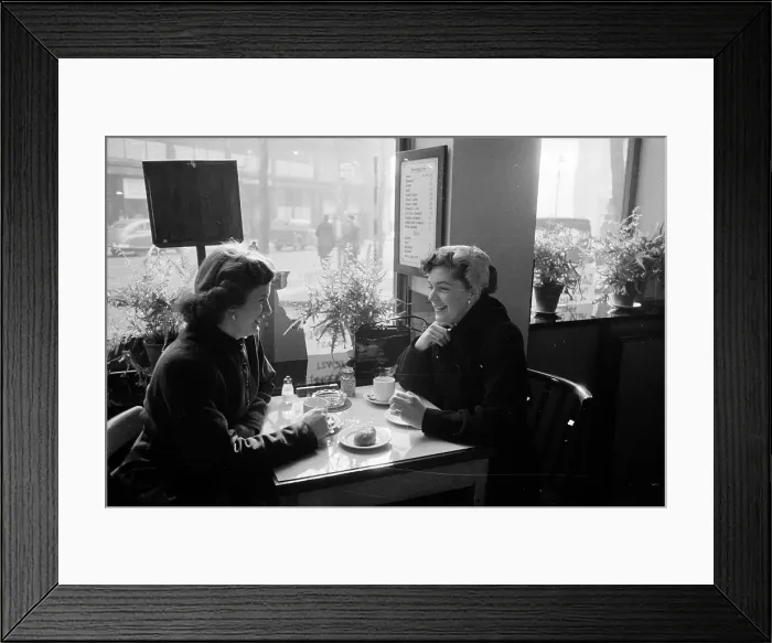 Framed Print : Cafe Meeting Framed Print : Cafe Meeting