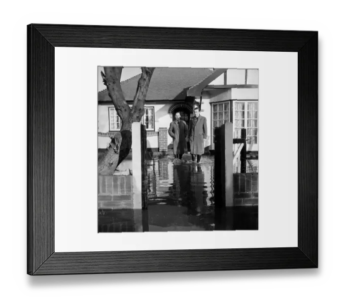 Framed Print : House In Floodwater Framed Print : House In Floodwater