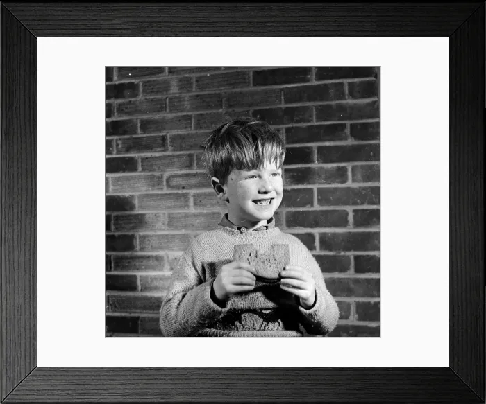 Framed Print : Deceiving Diet