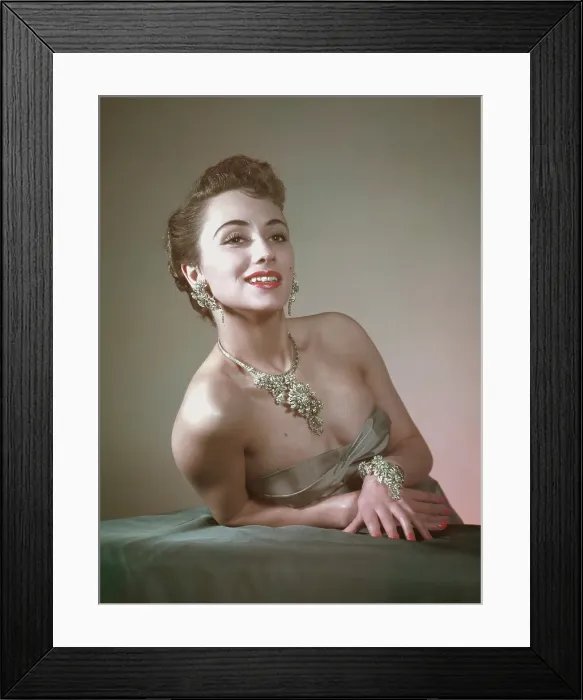 Framed Print : Lesley Carroll Framed Print : Lesley Carroll