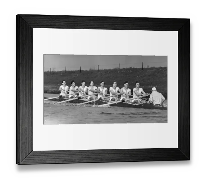 Framed Print : Cambridge Crew Framed Print : Cambridge Crew