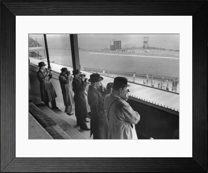Framed Print : Tipsters View Framed Print : Tipsters View