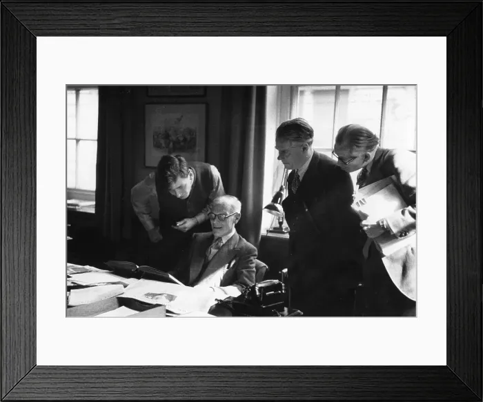 Framed Print : Malcolm Muggeridge Framed Print : Malcolm Muggeridge
