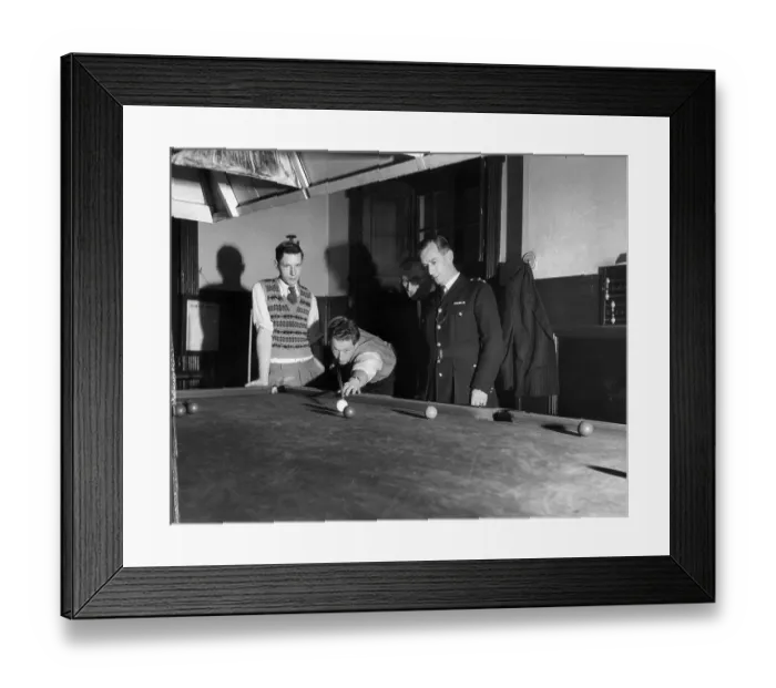 Framed Print : Playing Snooker Framed Print : Playing Snooker