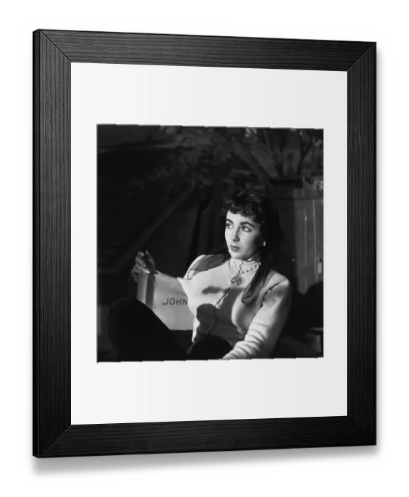 Framed Print : Elizabeth Taylor Framed Print : Elizabeth Taylor