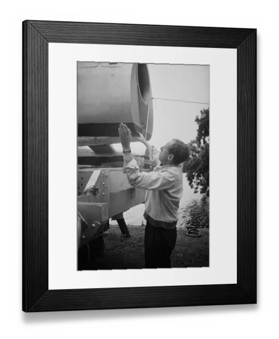 Framed Print : Du Cane Checks Crusader Framed Print : Du Cane Checks Crusader