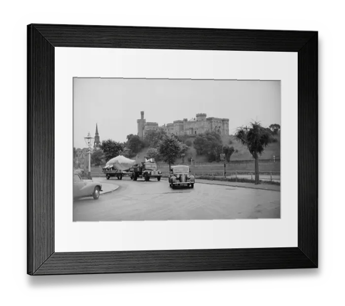 Framed Print : Crusader On Tow Framed Print : Crusader On Tow