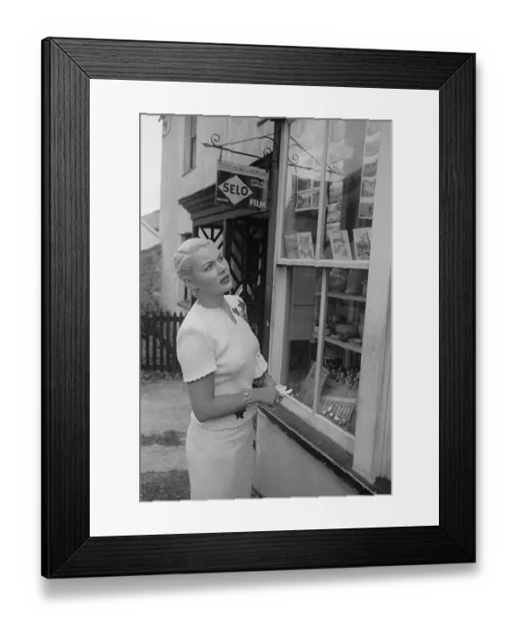 Framed Print : Payton In Weymouth Framed Print : Payton In Weymouth