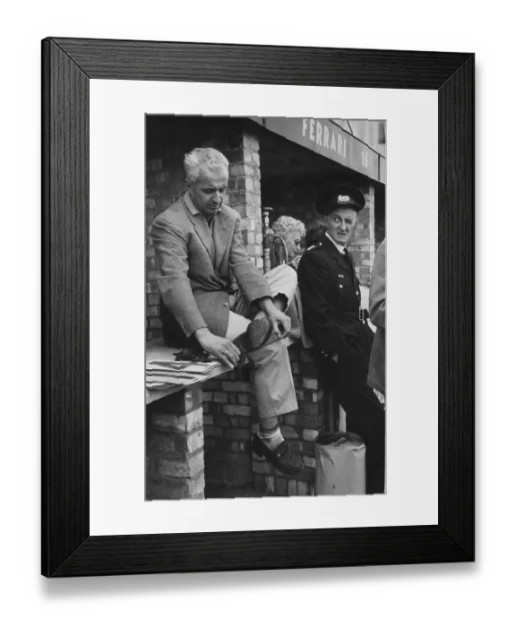Framed Print : Villoresi. 2nd August 1952: Italian racing driver Framed Print : Villoresi. 2nd August 1952: Italian racing driver