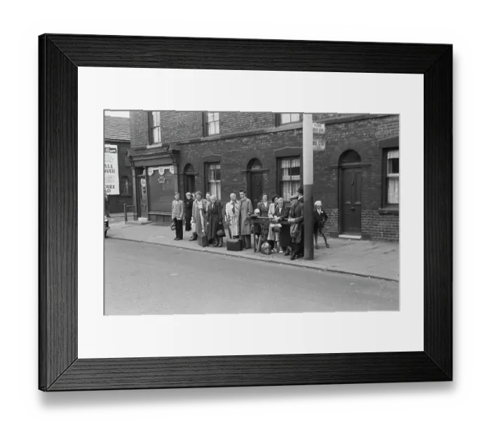 Framed Print : Omnibus Station