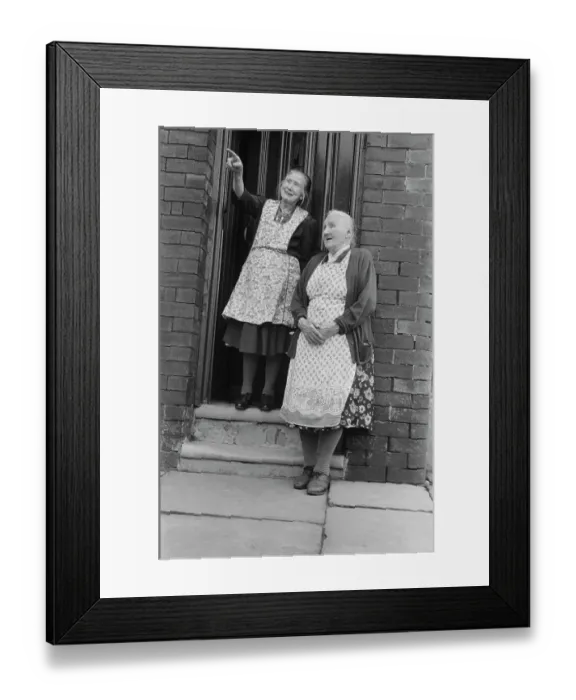 Framed Print : Lancashire Women Framed Print : Lancashire Women