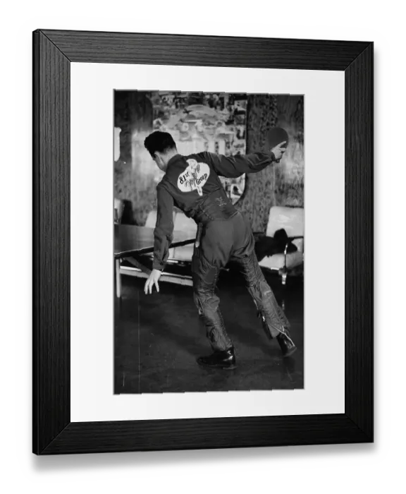 Framed Print : Pilot's Leisure Framed Print : Pilot's Leisure