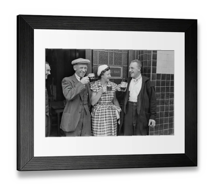 Framed Print : Women Reporters Framed Print : Women Reporters