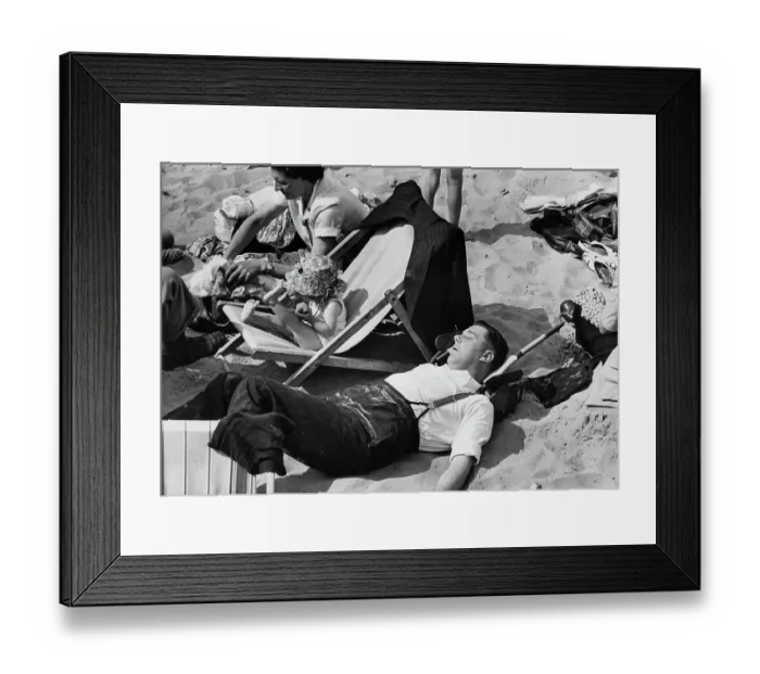 Framed Print : Heatwave Sun Seekers Framed Print : Heatwave Sun Seekers