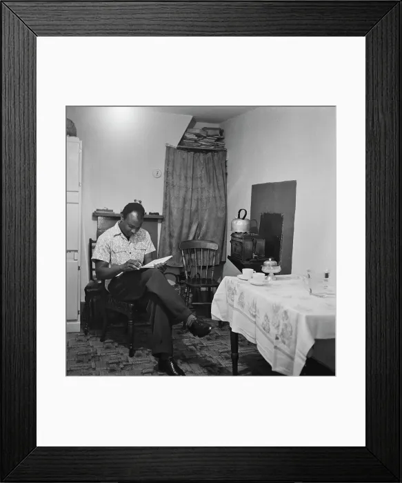 Framed Print : South Londoners Framed Print : South Londoners