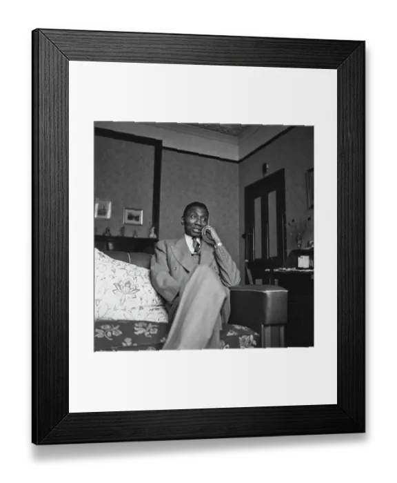 Framed Print : Leslie King
