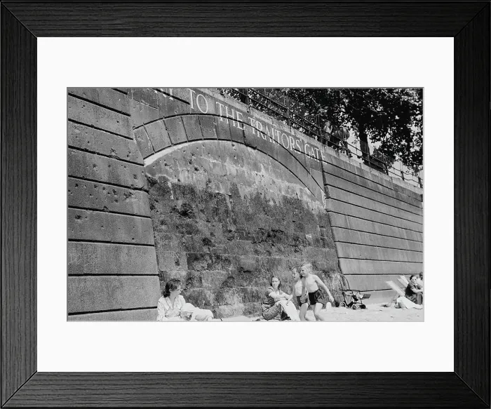 Framed Print : Heatwave, Summer 1952 Framed Print : Heatwave, Summer 1952