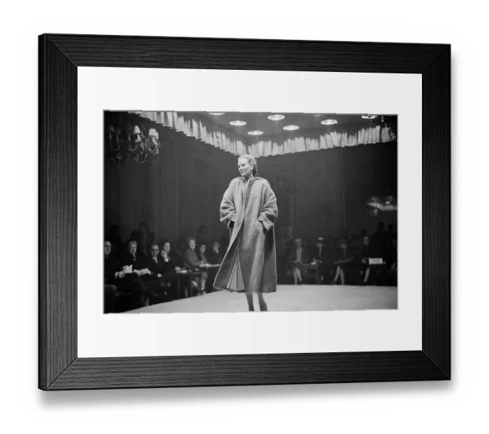 Framed Print : Florentine Fashion Framed Print : Florentine Fashion