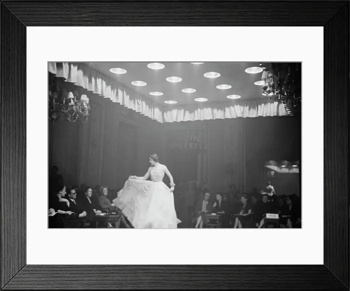 Framed Print : Florentine Fashion Framed Print : Florentine Fashion