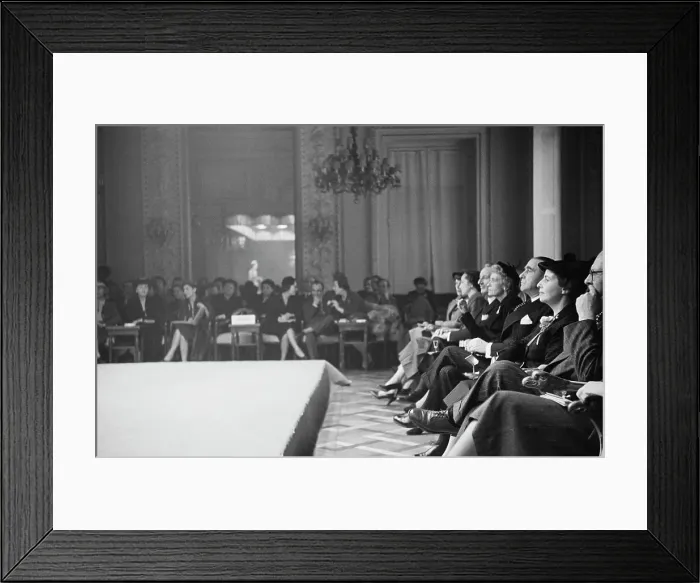 Framed Print : Florentine Fashion Framed Print : Florentine Fashion