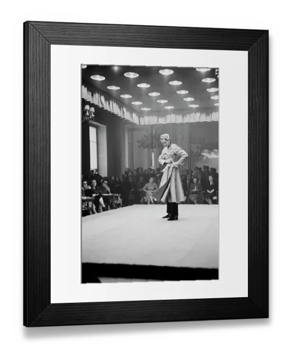 Framed Print : Florentine Fashion Framed Print : Florentine Fashion