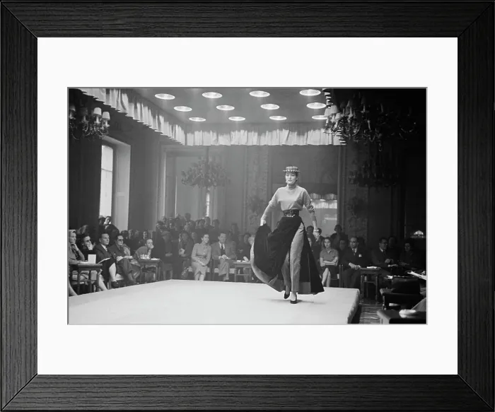 Framed Print : Florentine Fashion Framed Print : Florentine Fashion